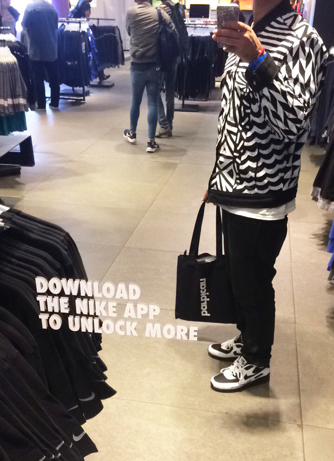 BLACK WHITE AIRMAX NIKE ID NIKETOWN LONDON